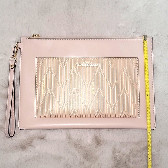 Michael Kors LG Clutch - Picture 4 of 11